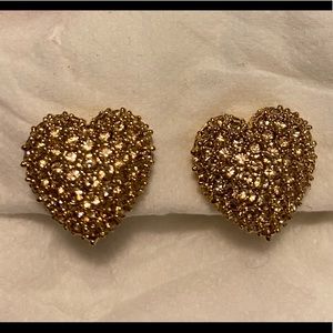 Goldtone mini rhinestone heart clip on earrings